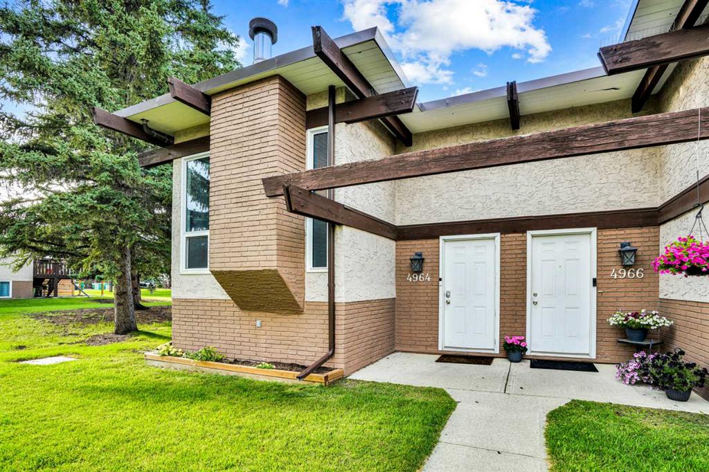 Picture of 4964 Rundlewood Drive NE, Calgary Real Estate Listing