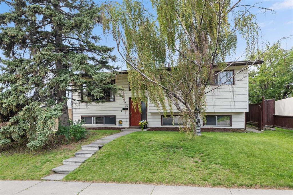 Picture of 935 Mayland Drive NE, Calgary Real Estate Listing