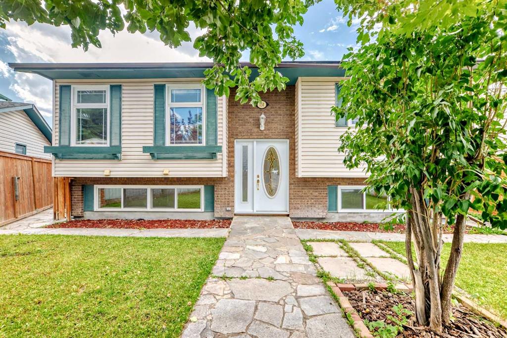 Picture of 151 Whitlock Place NE, Calgary Real Estate Listing