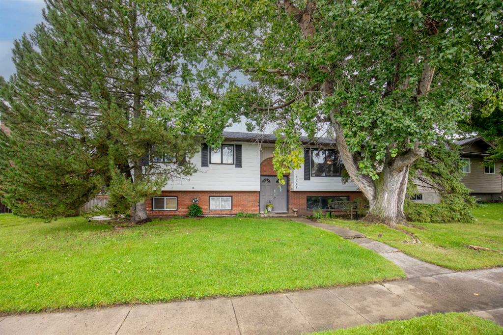 Picture of 5248 37 Street  , Innisfail Real Estate Listing