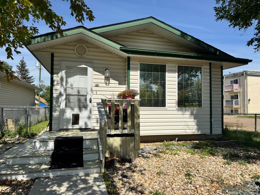Picture of 510 3 Avenue W, Drumheller Real Estate Listing