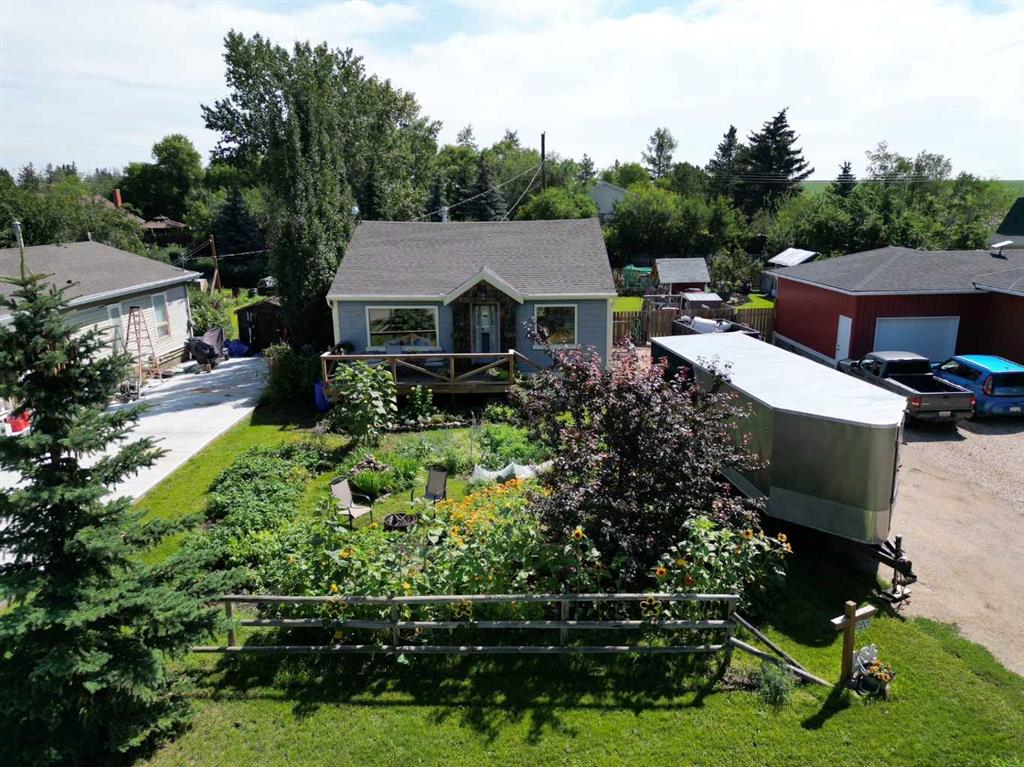 Picture of 220 Alberta Avenue , Swalwell Real Estate Listing