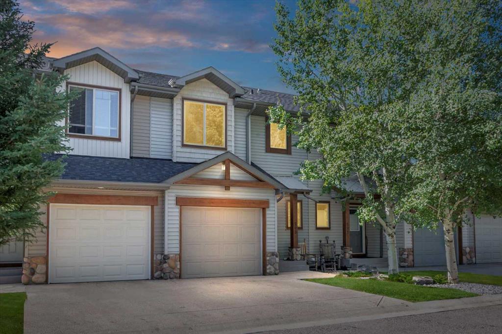 Picture of 203, 413 River Avenue , Cochrane Real Estate Listing