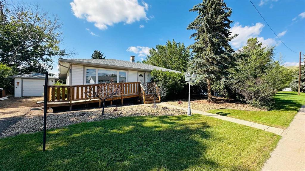Picture of 411 11 Street E  , Drumheller Real Estate Listing