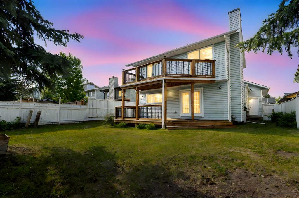 Picture of 30 Pasadena Gardens NE, Calgary Real Estate Listing