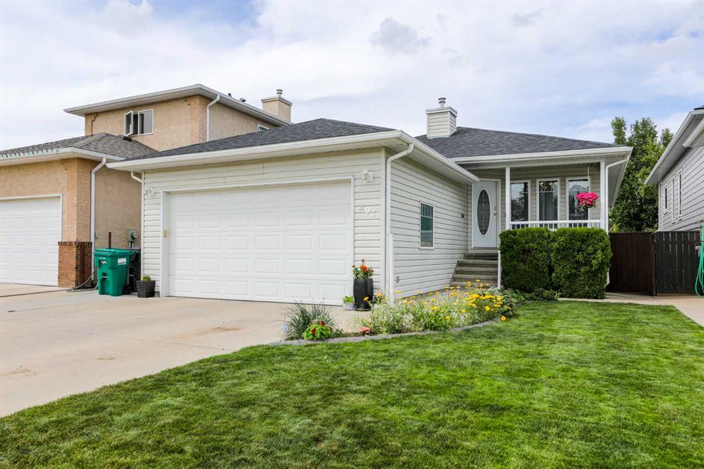 Picture of 203 Stafford Boulevard N, Lethbridge Real Estate Listing