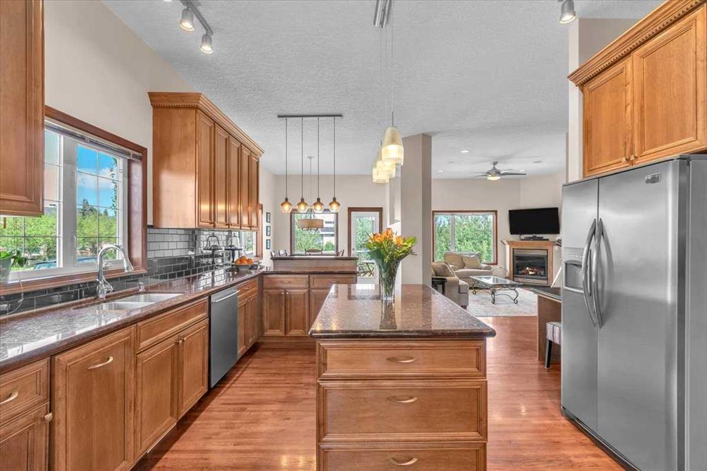 Picture of 147 Springmere Place , Chestermere Real Estate Listing