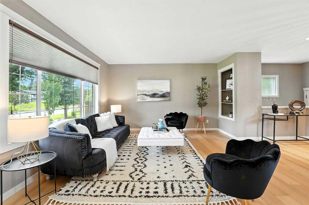 Picture of 284 Acadia Drive SE, Calgary Real Estate Listing