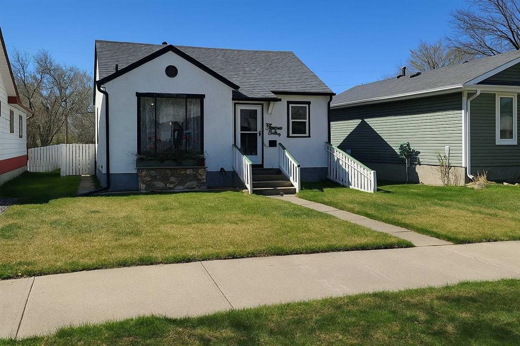 Picture of 1212 7 Avenue S, Lethbridge Real Estate Listing