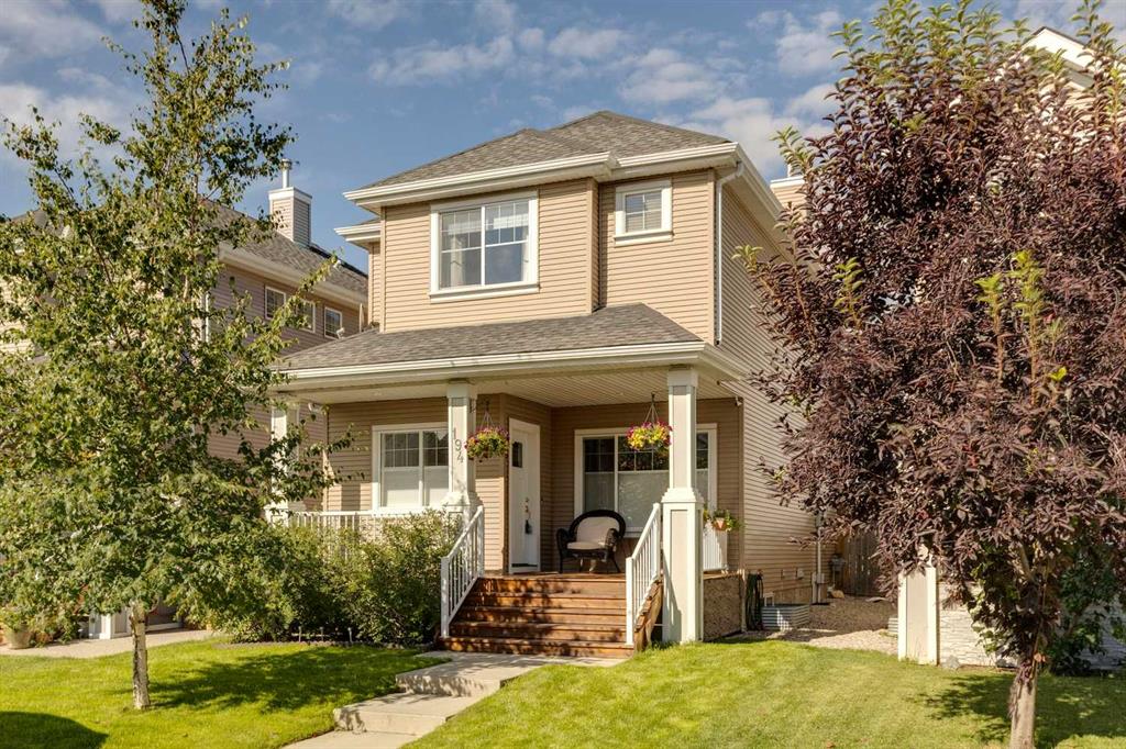 Picture of 194 Cougartown Circle SW, Calgary Real Estate Listing