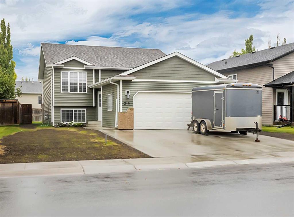 Picture of 219 Lancaster Drive , Red Deer Real Estate Listing