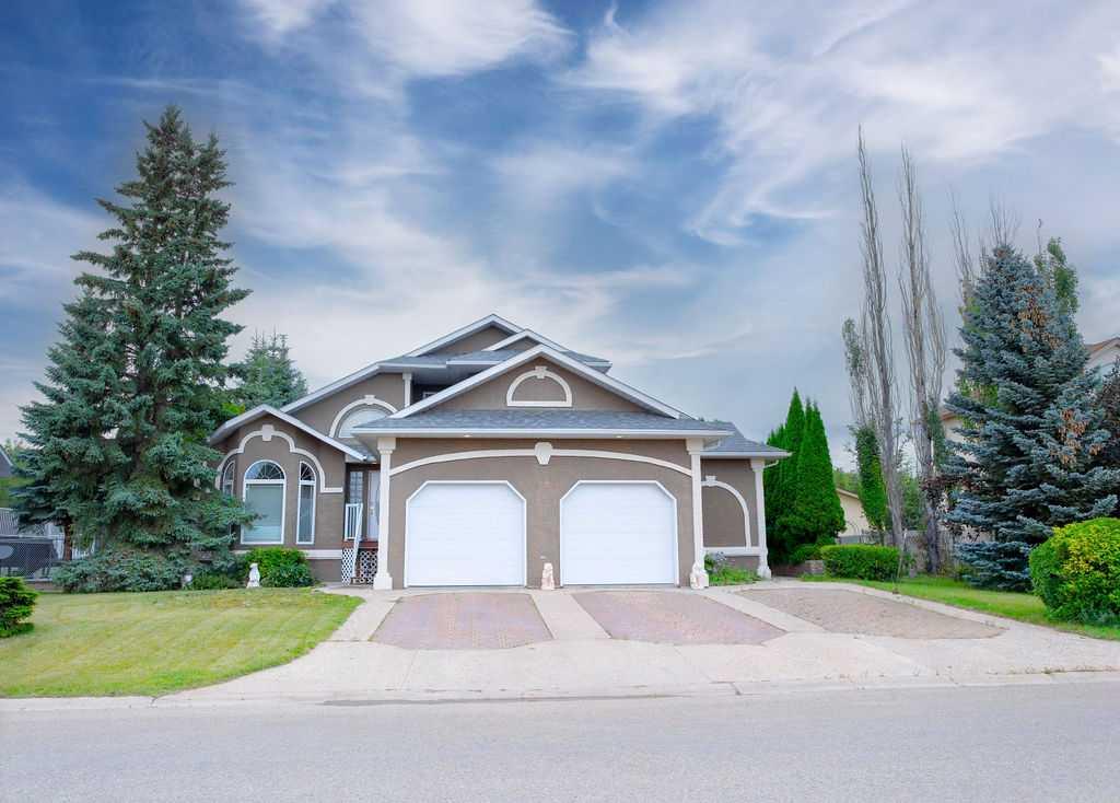 Picture of 1926 8 Avenue , Wainwright Real Estate Listing