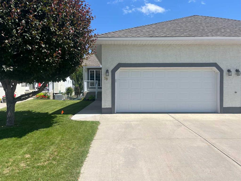 Picture of 39 Strathmore Lakes Bay , Strathmore Real Estate Listing