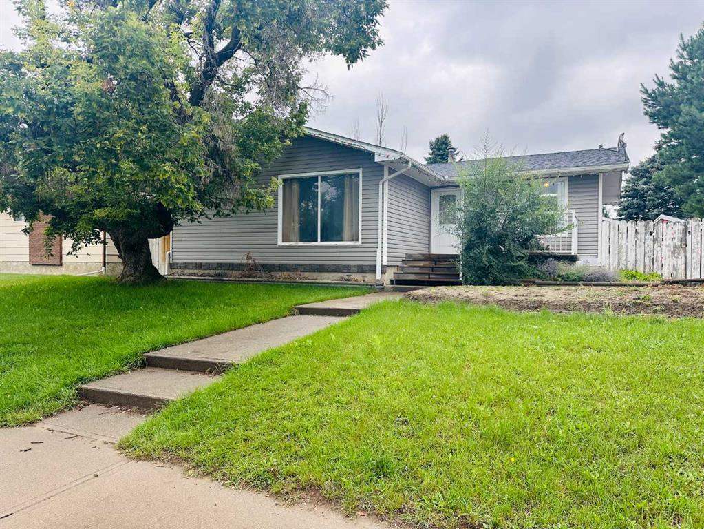 Picture of 6018 50 Street , Taber Real Estate Listing