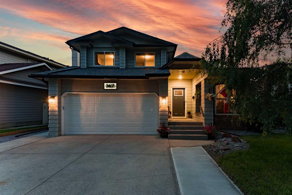 Picture of 147 Midpark Drive SE, Calgary Real Estate Listing