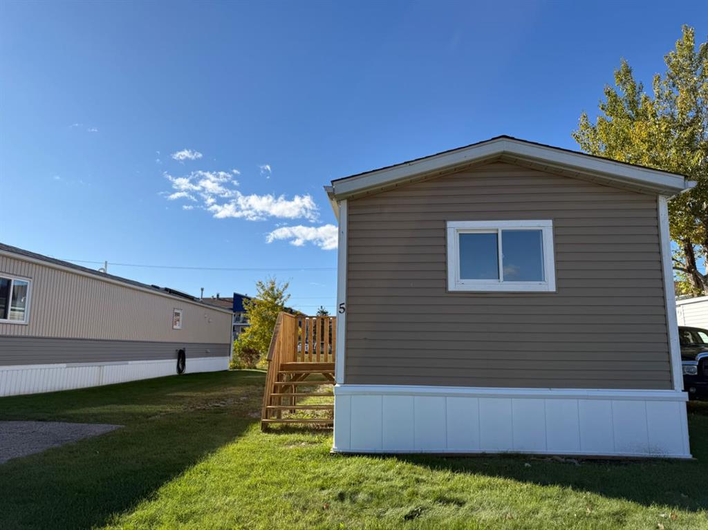 Picture of #5, 9531 98 Street , Grande Prairie Real Estate Listing