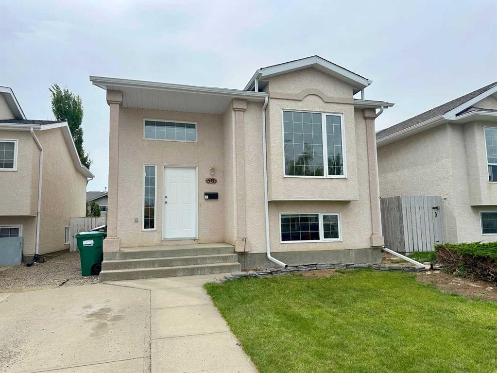 Picture of 50 Chilcotin Crescent W, Lethbridge Real Estate Listing