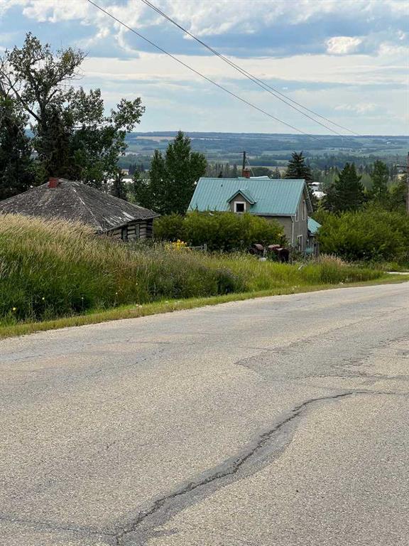 Picture of 100081 Township Road 720  , Beaverlodge Real Estate Listing