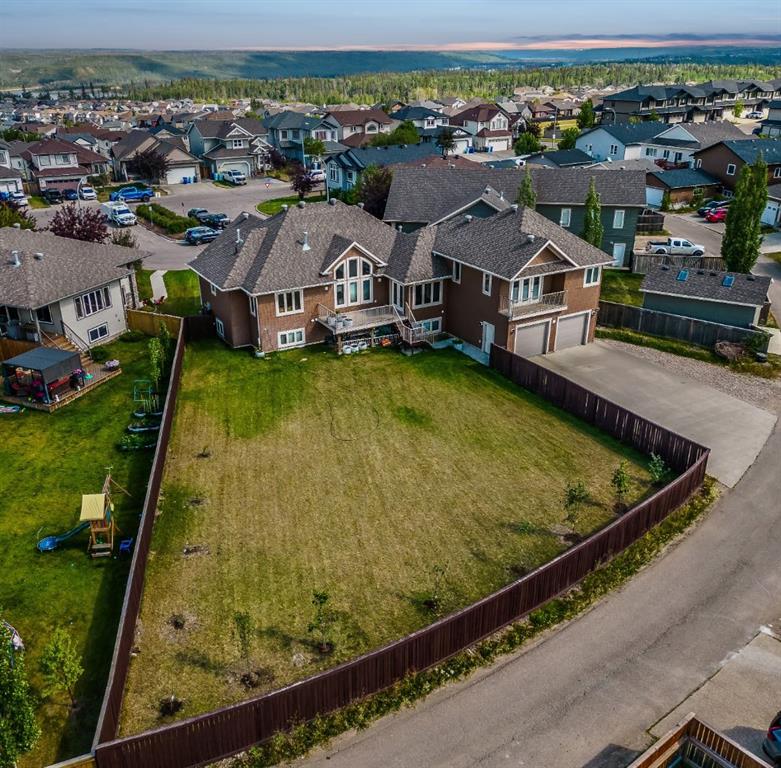 Picture of 112 Woodpecker Green , Fort McMurray Real Estate Listing