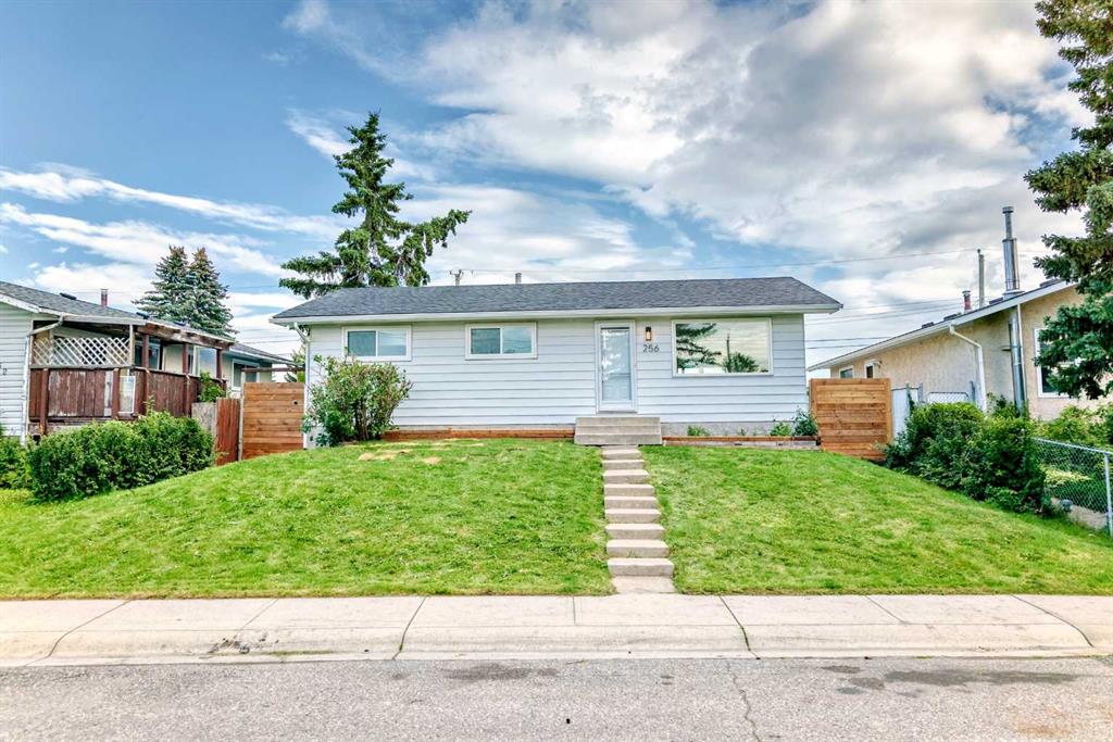 Picture of 256 Penbrooke Close SE, Calgary Real Estate Listing