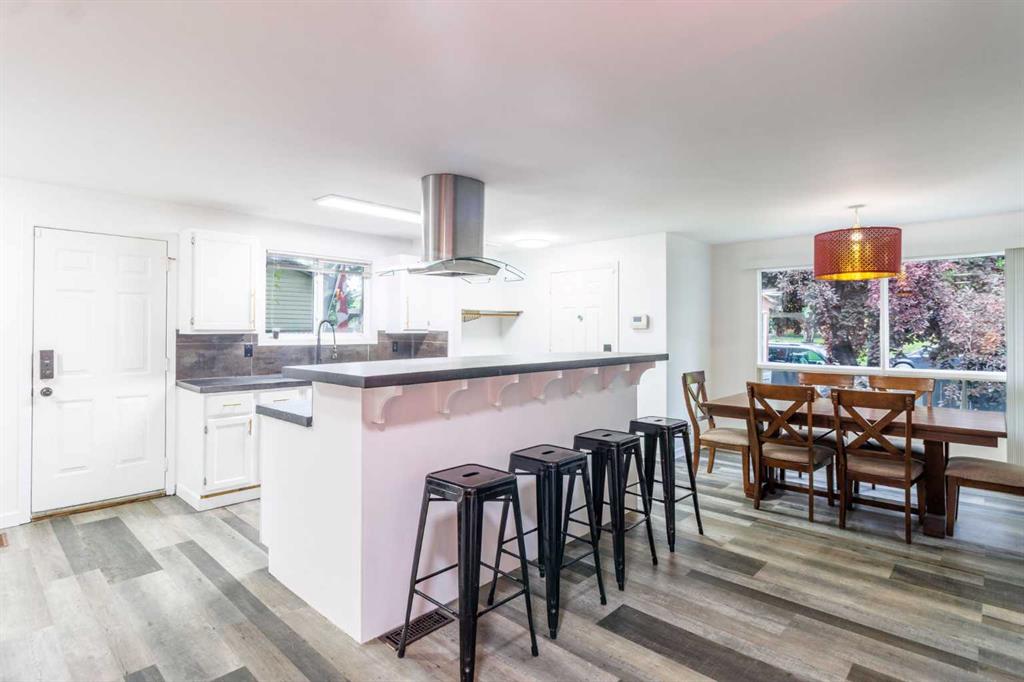 Picture of 92 Erin Woods Drive SE, Calgary Real Estate Listing