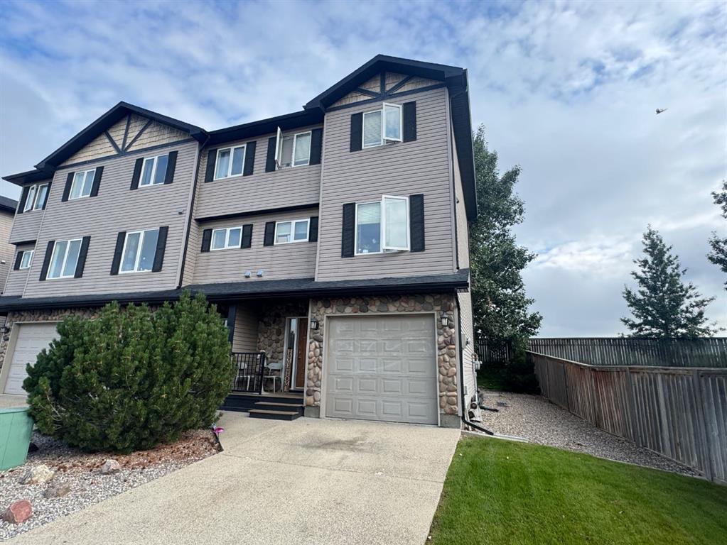 Picture of 39, 762 Heritage Boulevard W, Lethbridge Real Estate Listing