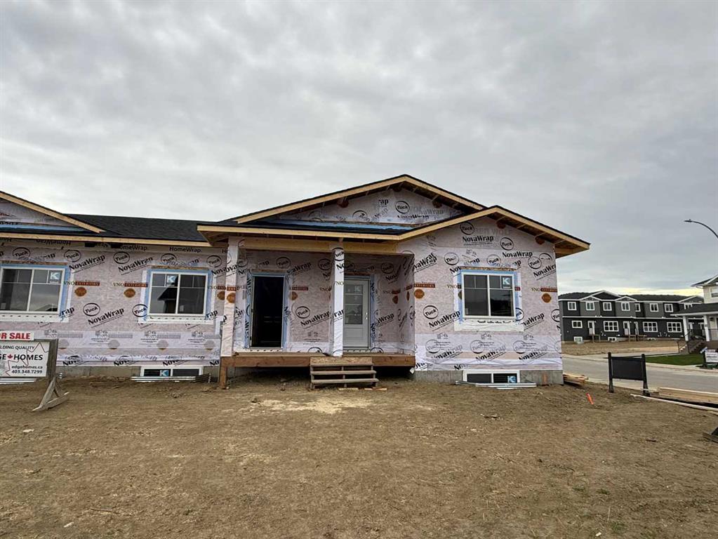 Picture of 3 Gray Close , Sylvan Lake Real Estate Listing