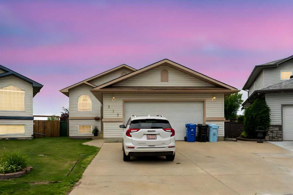 Picture of 217 Smallwood Street , Fort McMurray Real Estate Listing