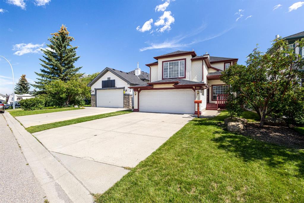 Picture of 222 Citadel Peak Circle NW, Calgary Real Estate Listing