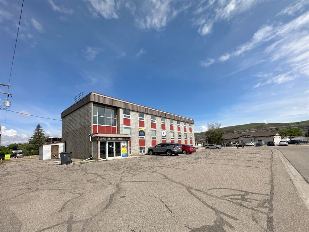 Picture of 601 7 Street E, Drumheller Real Estate Listing