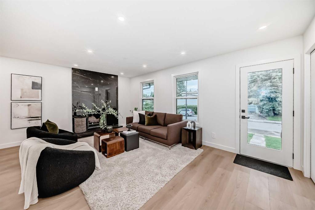 Picture of 636 Cedarille Way SW, Calgary Real Estate Listing