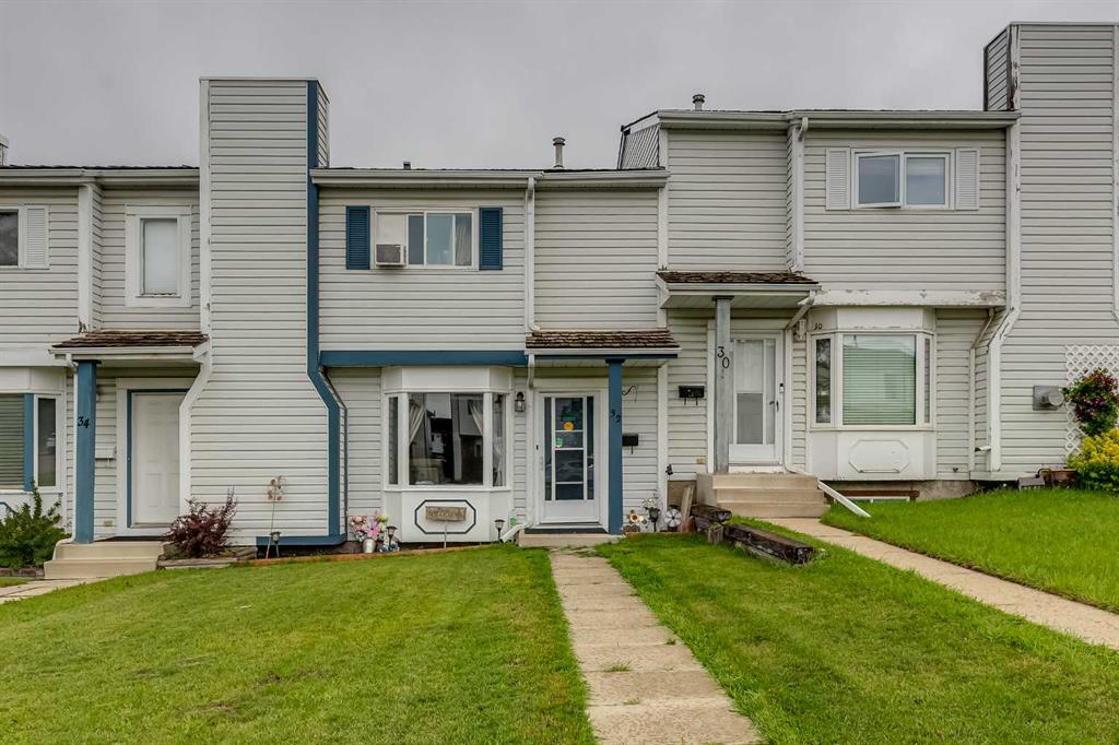 Picture of 32 Ellenwood Drive , Red Deer Real Estate Listing