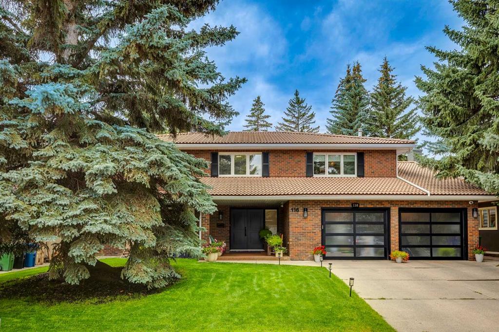 Picture of 116 Bay View Drive SW, Calgary Real Estate Listing