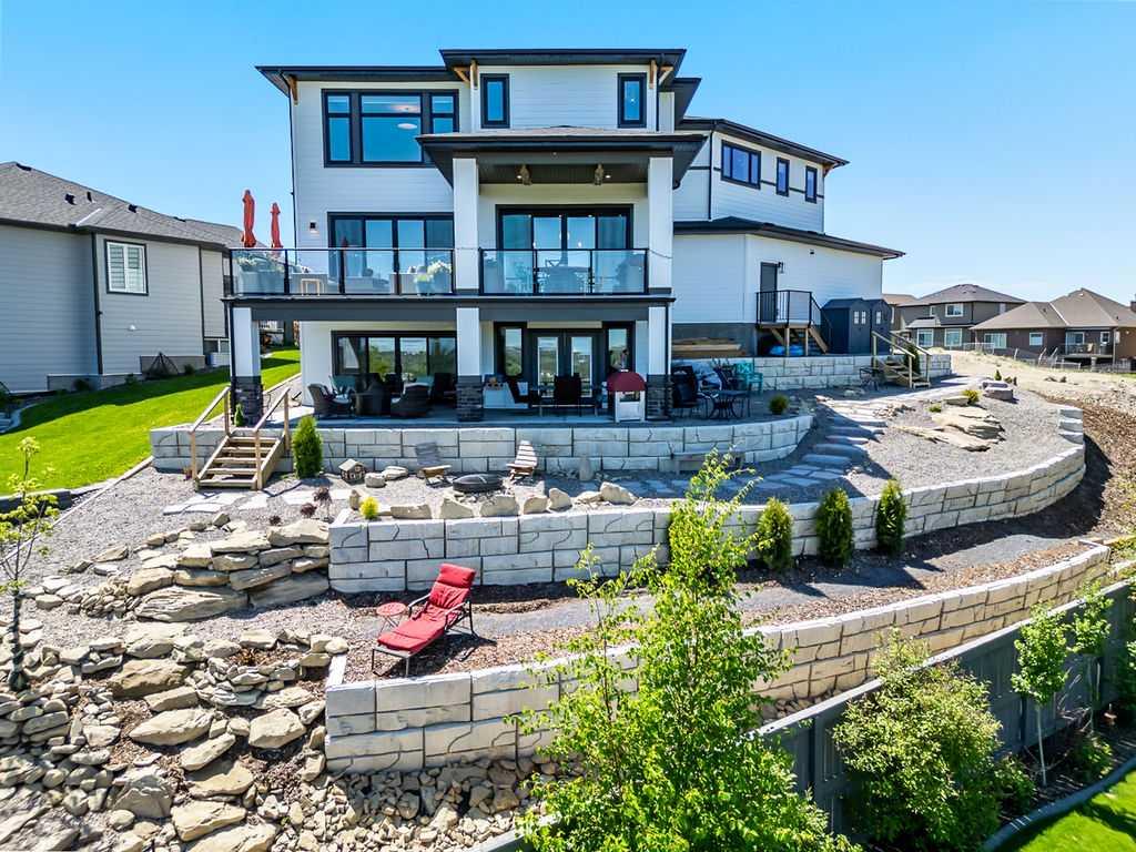 Picture of 10 Westmount Point , Okotoks Real Estate Listing