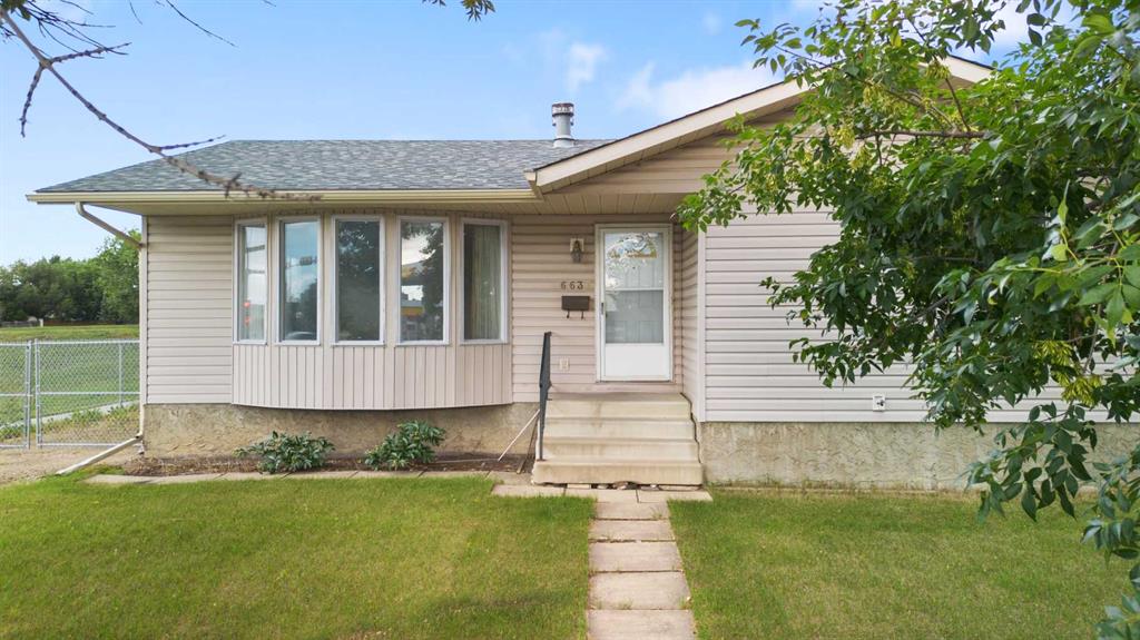 Picture of 6637 Poplar Drive , Grande Prairie Real Estate Listing