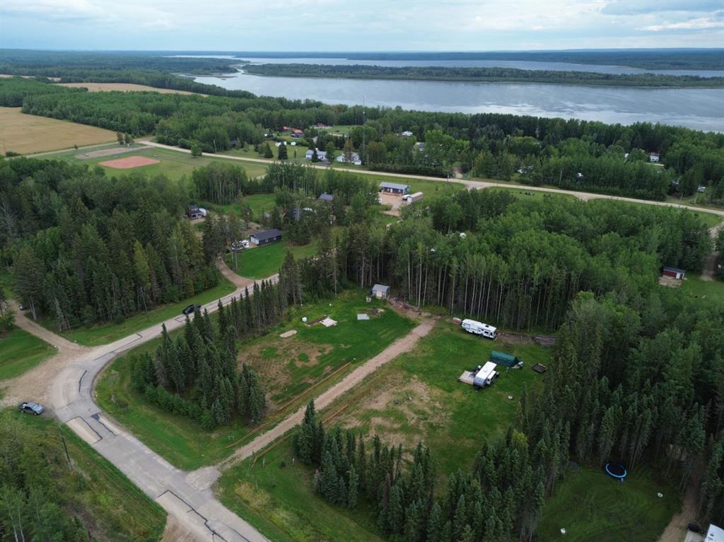 Picture of 151 Blue Heron Crescent , Rural Athabasca County Real Estate Listing