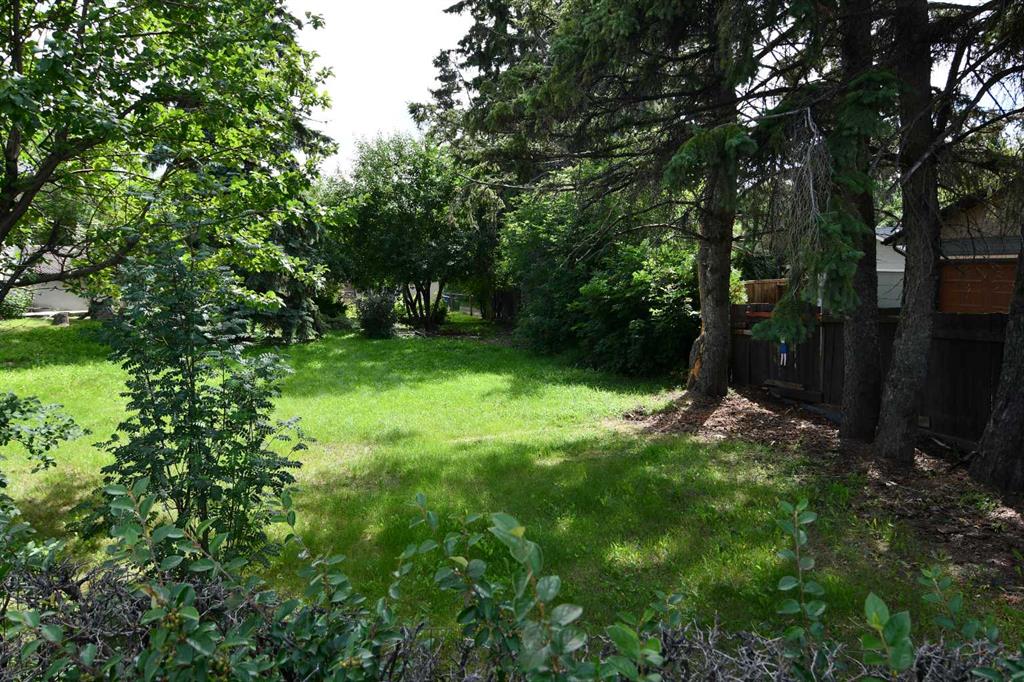 Picture of 4411 55 Street , Red Deer Real Estate Listing