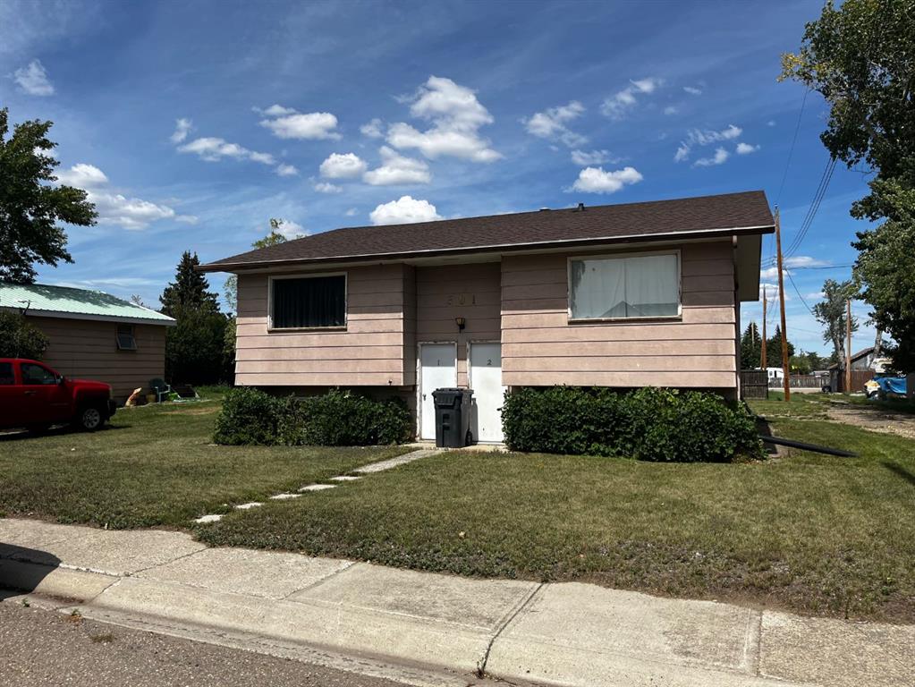 Picture of 301 1 Avenue S, Coutts Real Estate Listing