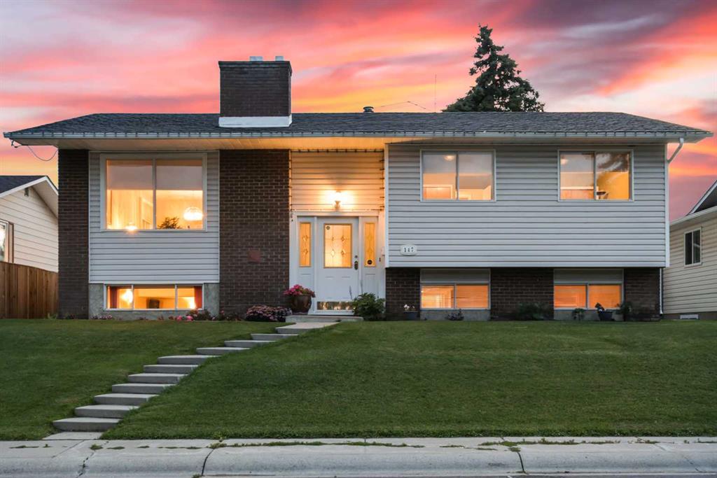 Picture of 147 Whitehorn Road NE, Calgary Real Estate Listing