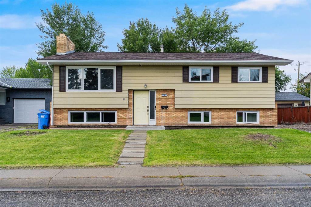 Picture of 139 Manora Drive NE, Calgary Real Estate Listing
