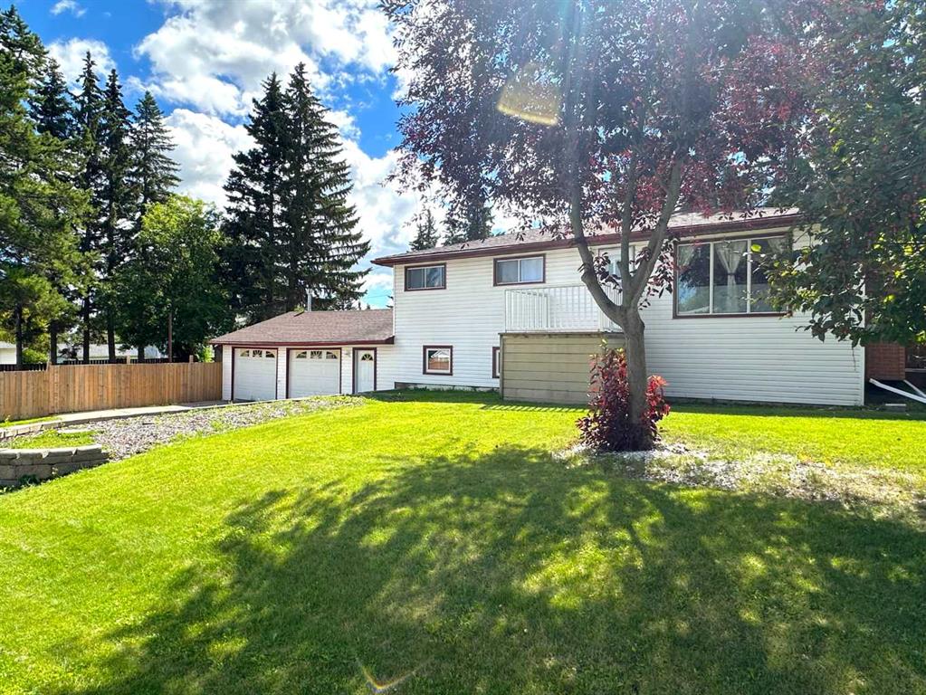 Picture of 4719 46 Avenue , Sylvan Lake Real Estate Listing