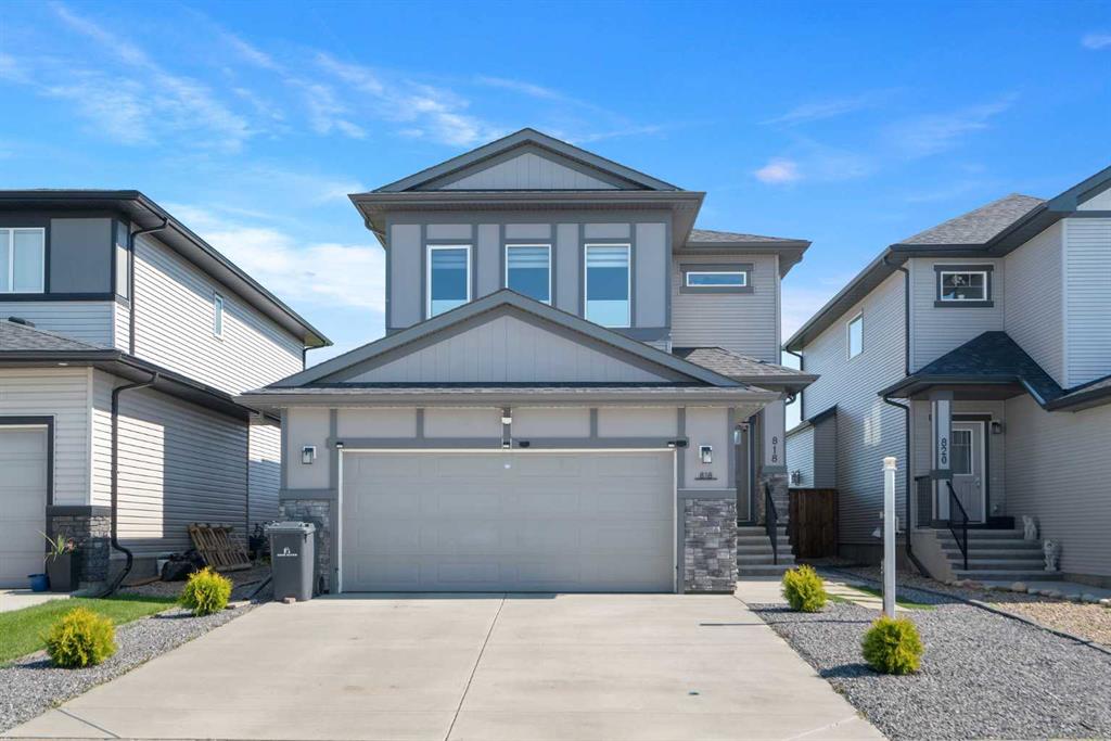 Picture of 818 Hampshire Crescent NE, High River Real Estate Listing