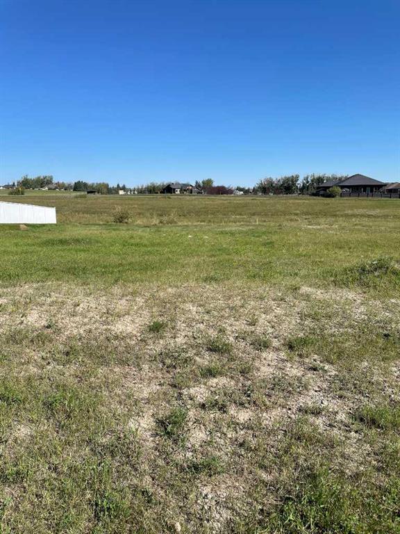Picture of 749 Fairway Boulevard , Cardston Real Estate Listing