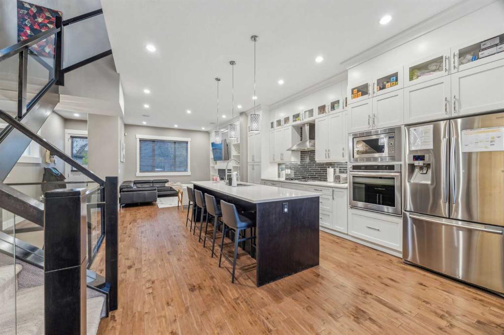 Picture of 225 23 Avenue NW, Calgary Real Estate Listing