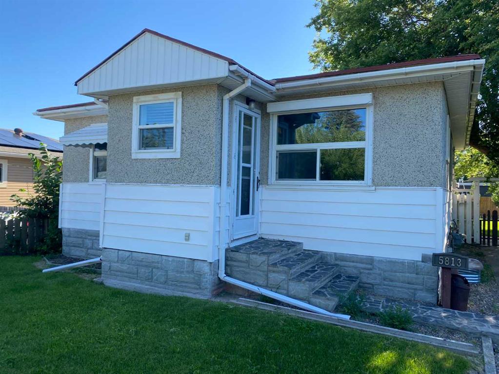 Picture of 5813 54 Street , Taber Real Estate Listing