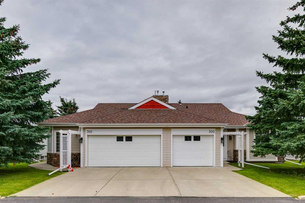 Picture of 300 De Foras Close NW, High River Real Estate Listing