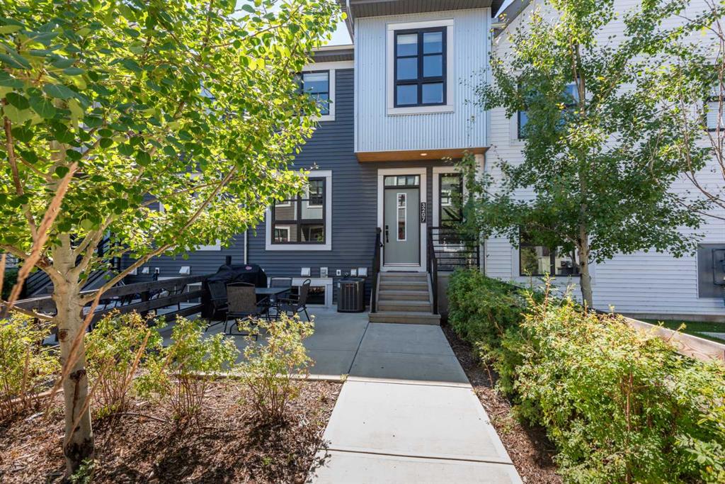 Picture of 3207, 100 Walgrove Court SE, Calgary Real Estate Listing