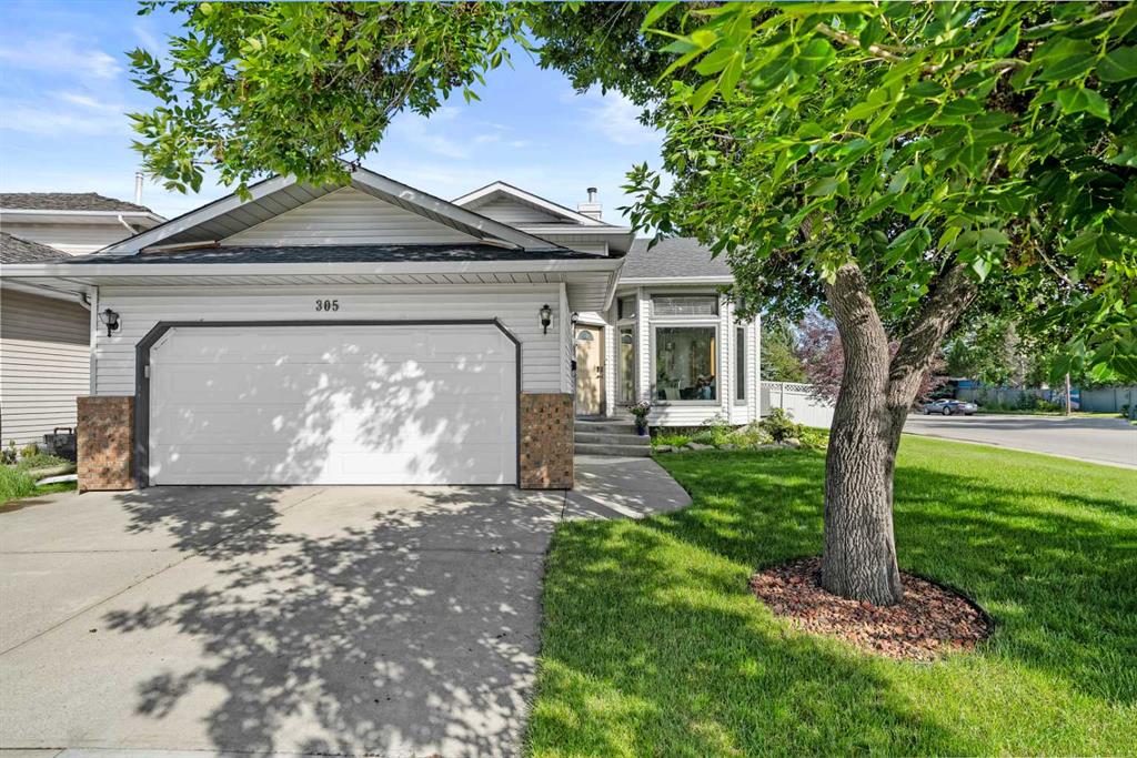 Picture of 305 Douglasbank Court SE, Calgary Real Estate Listing
