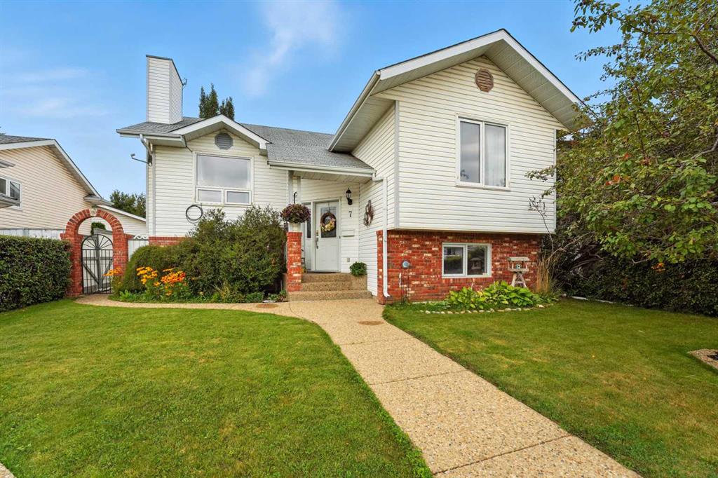 Picture of 7 Kemp Avenue , Red Deer Real Estate Listing