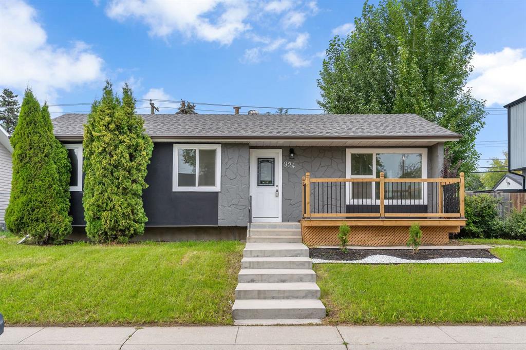 Picture of 924 Pensdale Crescent SE, Calgary Real Estate Listing